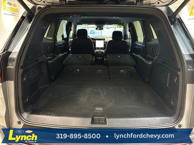 Used 2024 GMC Acadia AT4 w/ LPO, Floor Liner Package image 26
