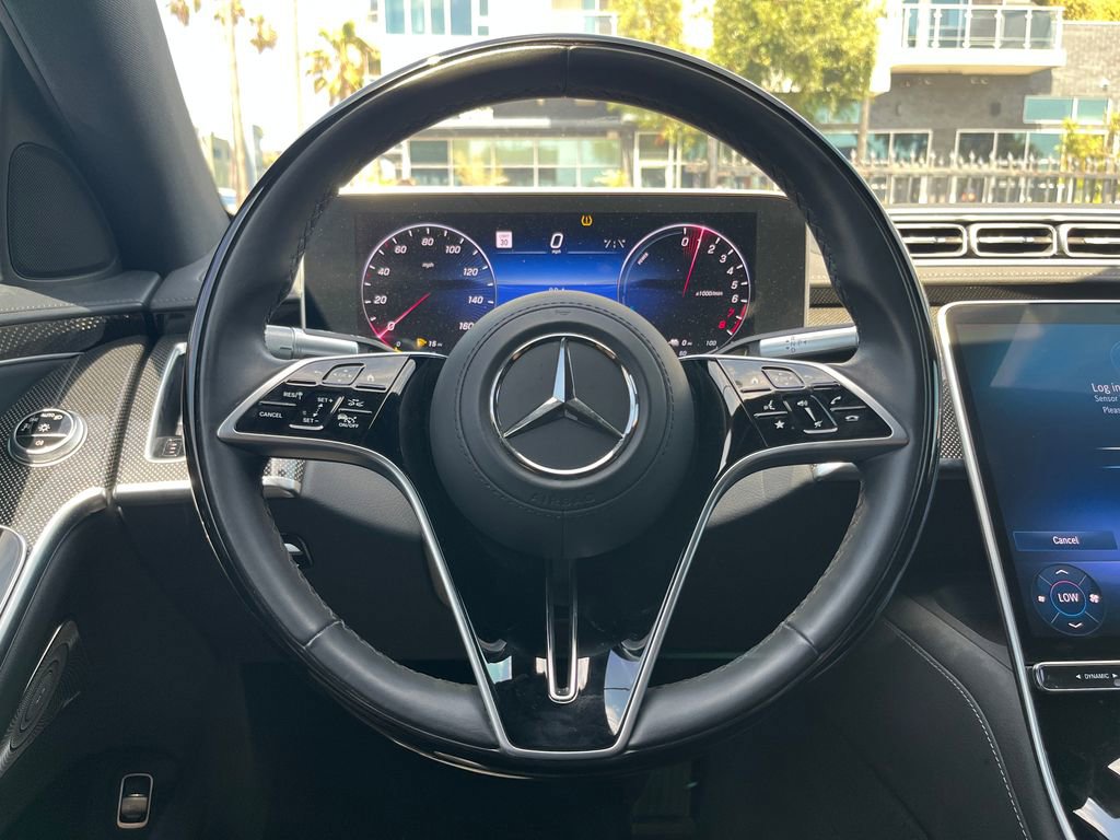 Used 2024 Mercedes-Benz S 580e 4MATIC Sedan image 24