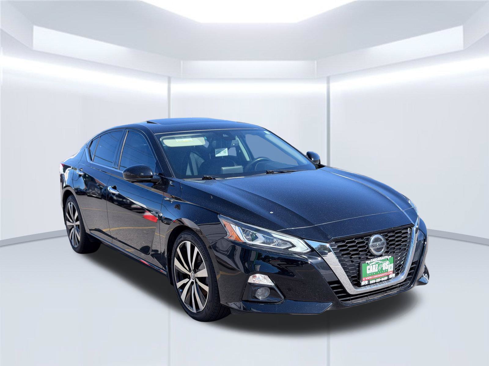 Used 2019 Nissan Altima 2.5 Platinum AWD/4WD image 3