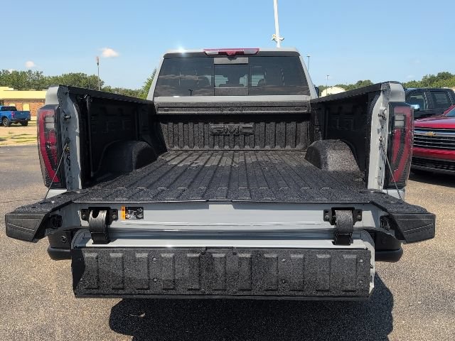 Used 2025 GMC Sierra 2500 AT4X w/ AT4X AEV Edition AWD/4WD image 8