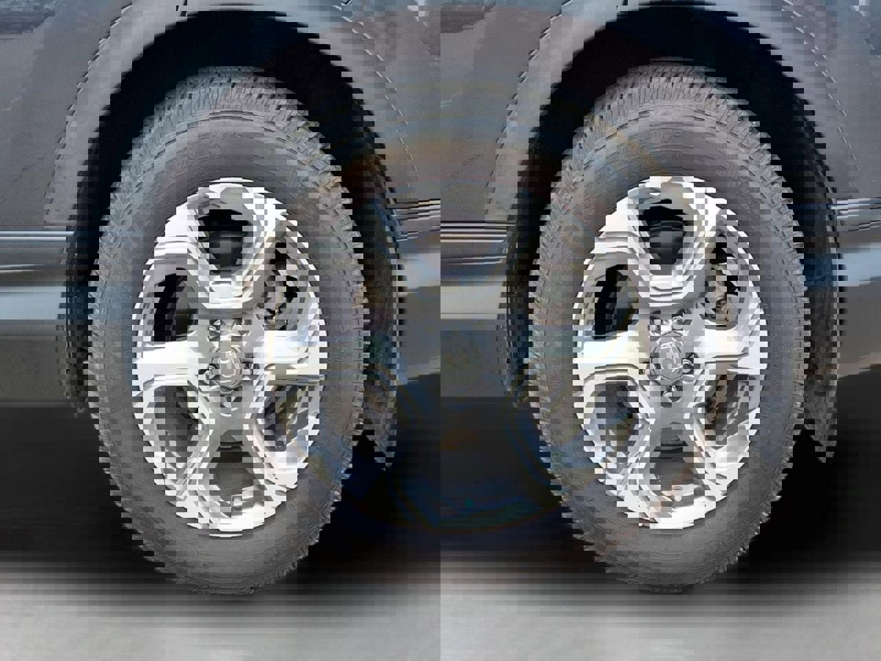 Used 2018 Honda CR-V EX-L image 3