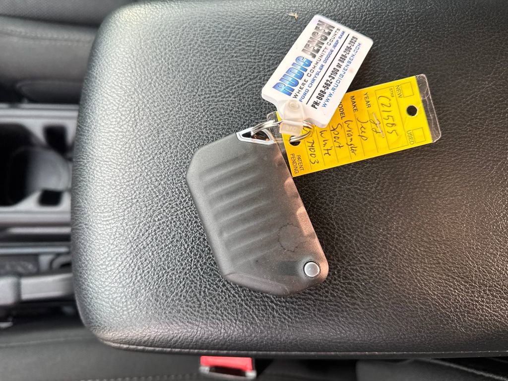 Used 2022 Jeep Wrangler Unlimited Sport image 28