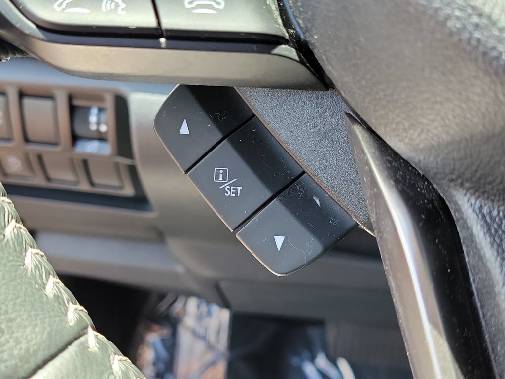 Certified 2022 Subaru Forester Premium AWD/4WD image 31