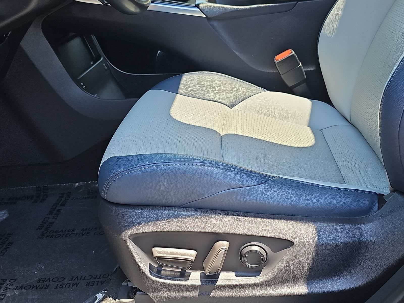 Certified 2023 Subaru Solterra AWD image 29