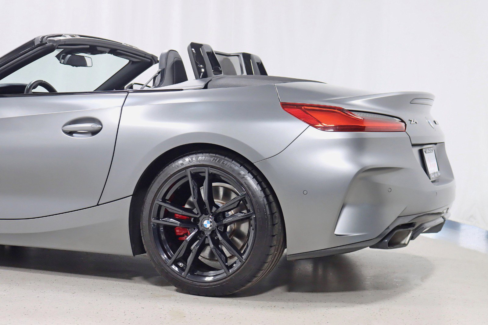 Used 2021 BMW Z4 M40i w/ Executive Package RWD image 11