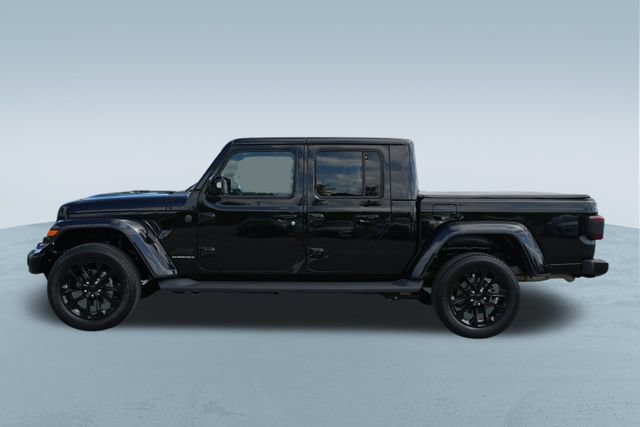 Used 2023 Jeep Gladiator Overland AWD/4WD image 4