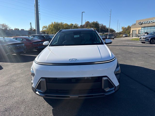 Used 2025 Hyundai Kona Limited AWD/4WD image 11