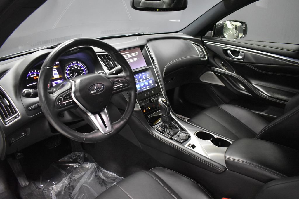 Used 2018 INFINITI Q60 3.0t Luxe w/ Sensory Package 3.0T Luxe image 4
