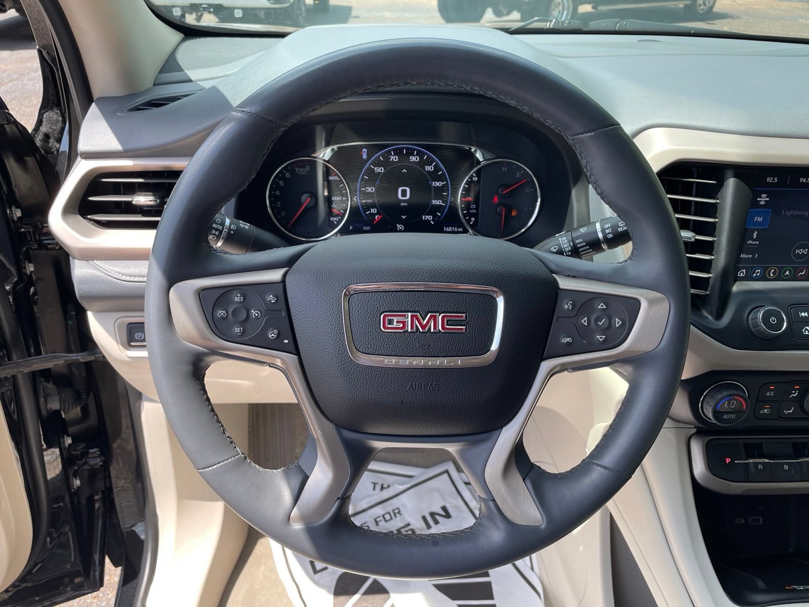 Used 2023 GMC Acadia Denali FWD image 17