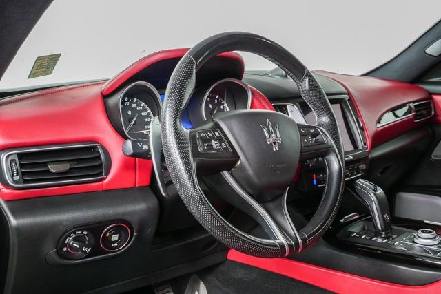 Used 2019 Maserati Levante S GranSport image 3