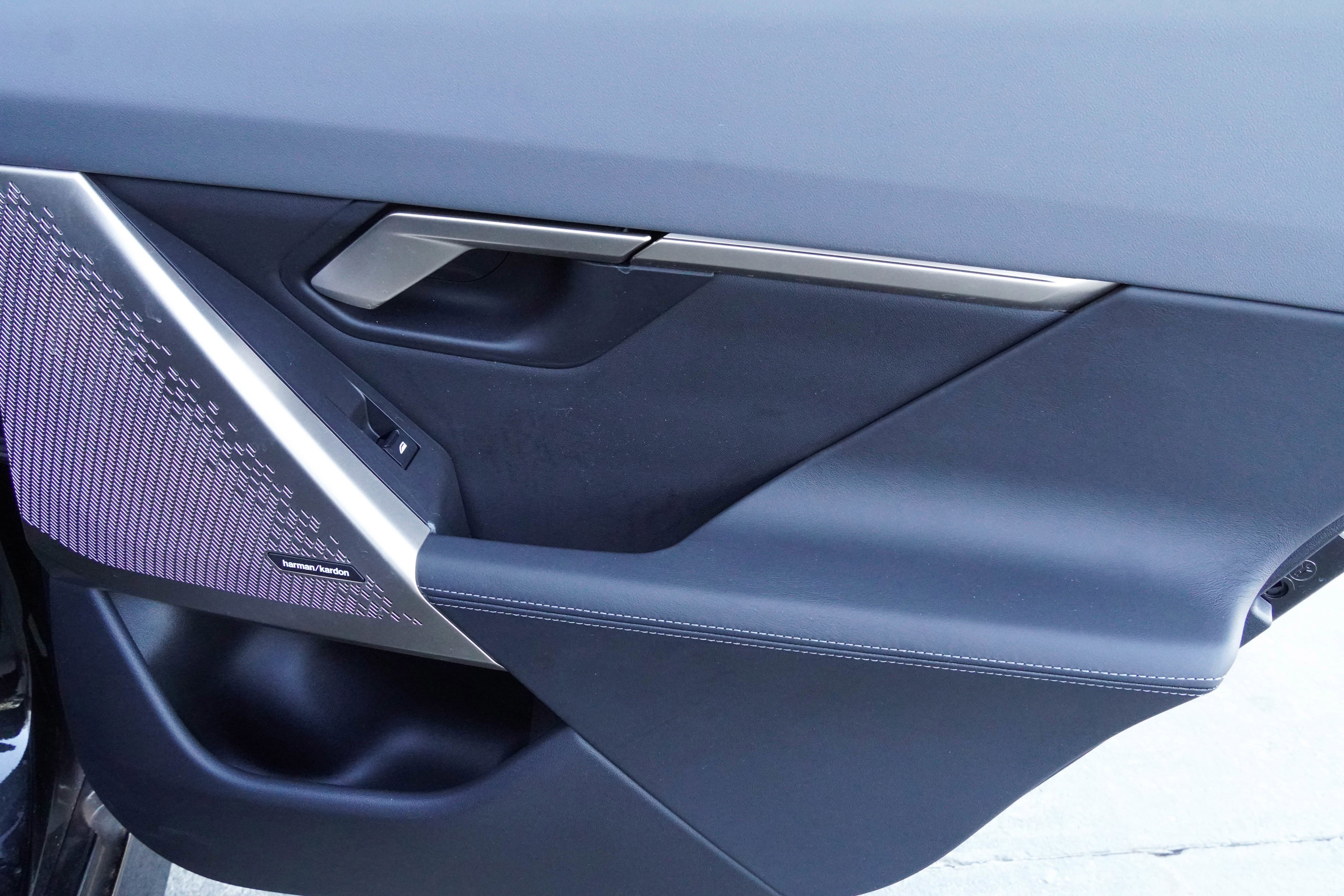 Certified 2024 BMW 530i w/ Executive Package image 34