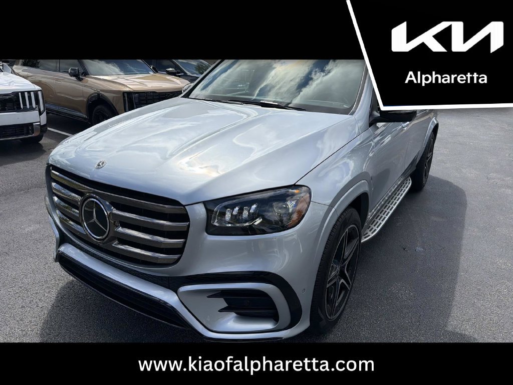 Used 2025 Mercedes-Benz GLS 450 4MATIC image 7