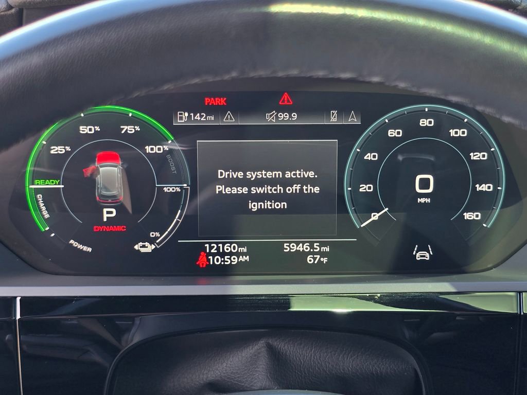 Used 2023 Audi e-tron Premium Plus w/ Premium Plus Package image 9