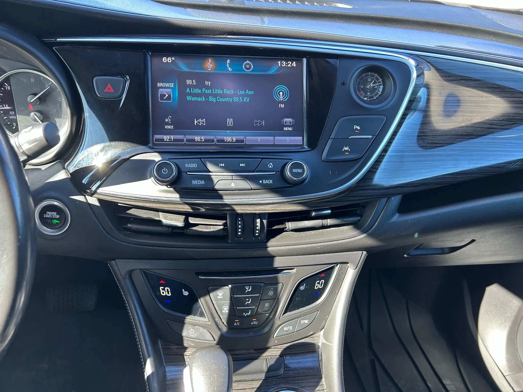 Used 2016 Buick Envision Premium AWD/4WD image 6