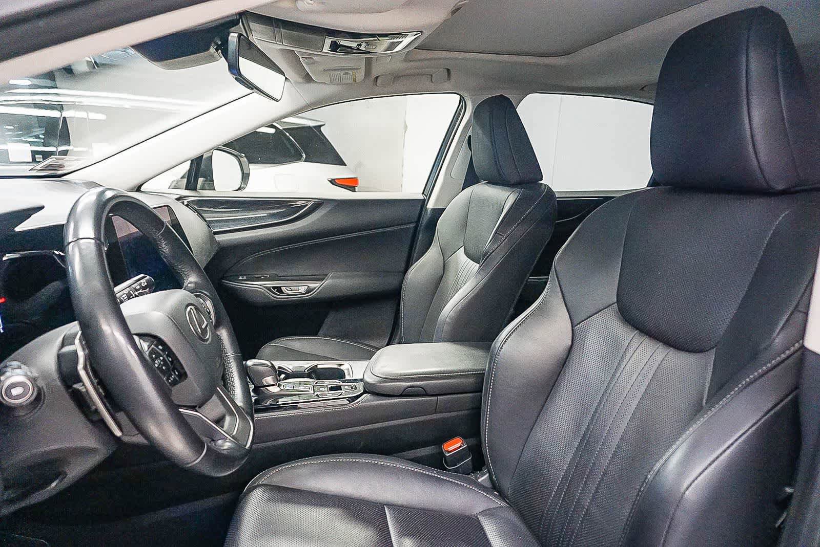 Used 2024 Lexus NX 250 FWD image 18