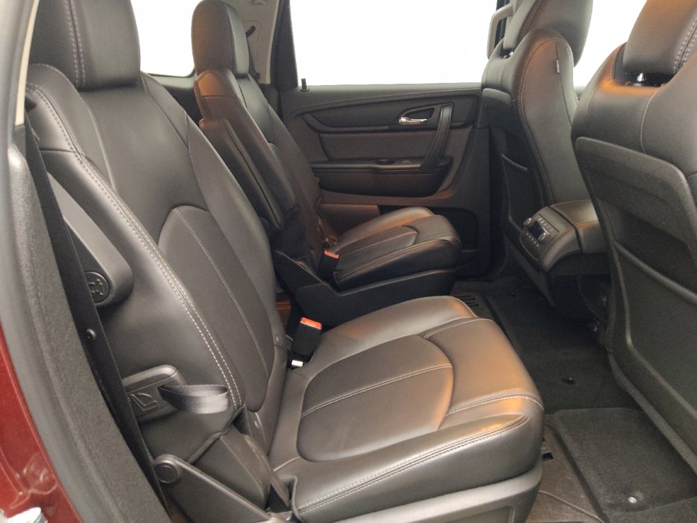 Used 2017 Chevrolet Traverse LT image 19