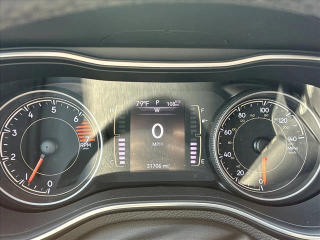 Used 2020 Jeep Cherokee Latitude Plus image 13