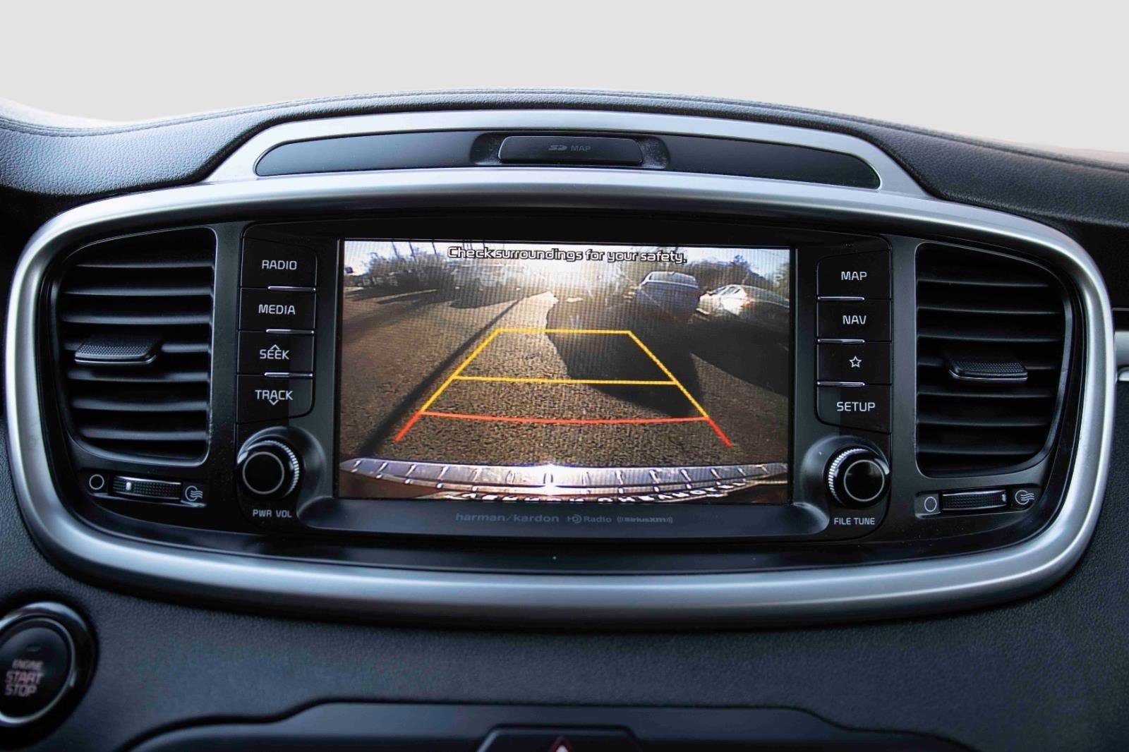 Used 2019 Kia Sorento SX image 12