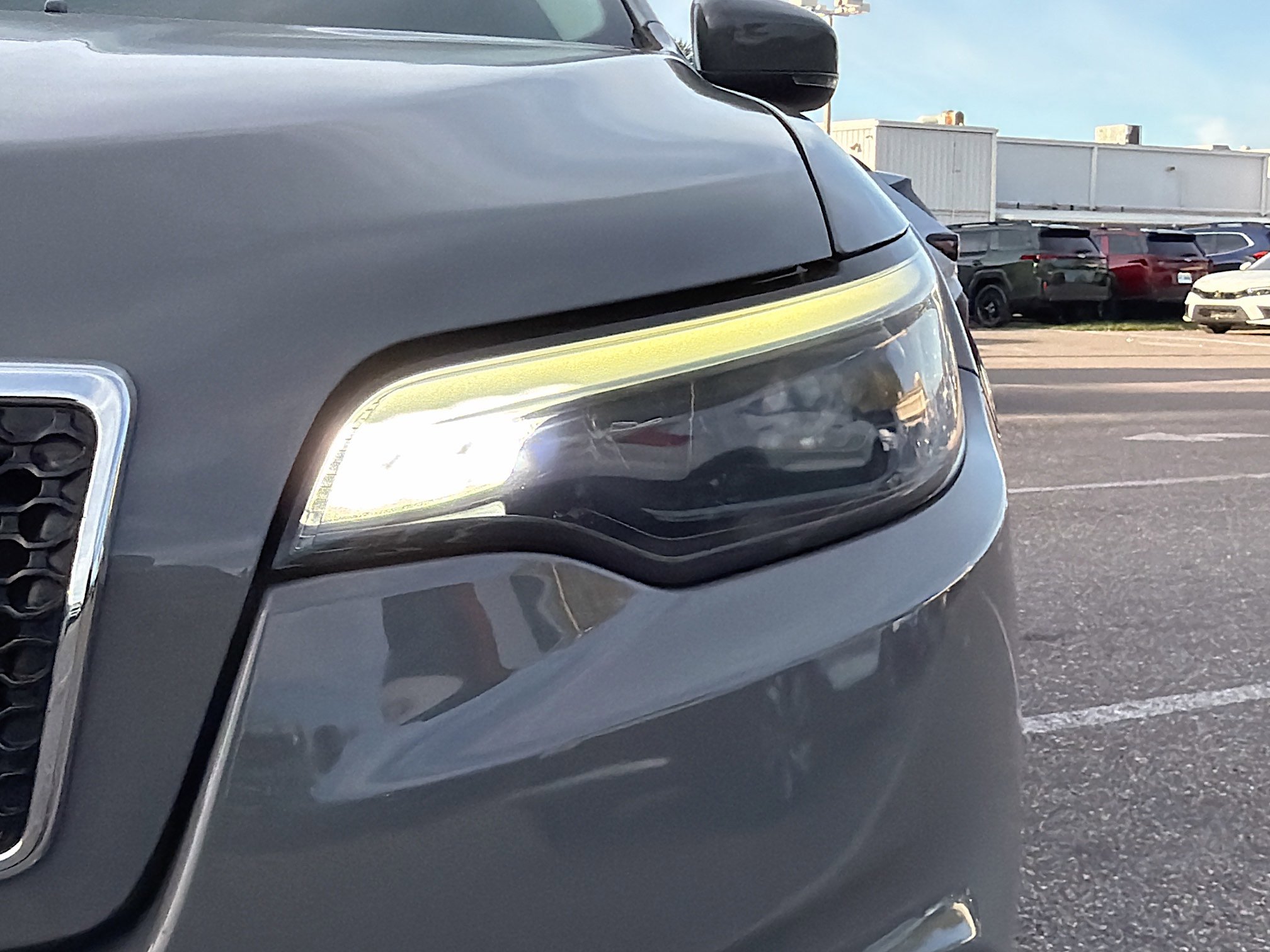 Used 2020 Jeep Cherokee Limited FWD image 9