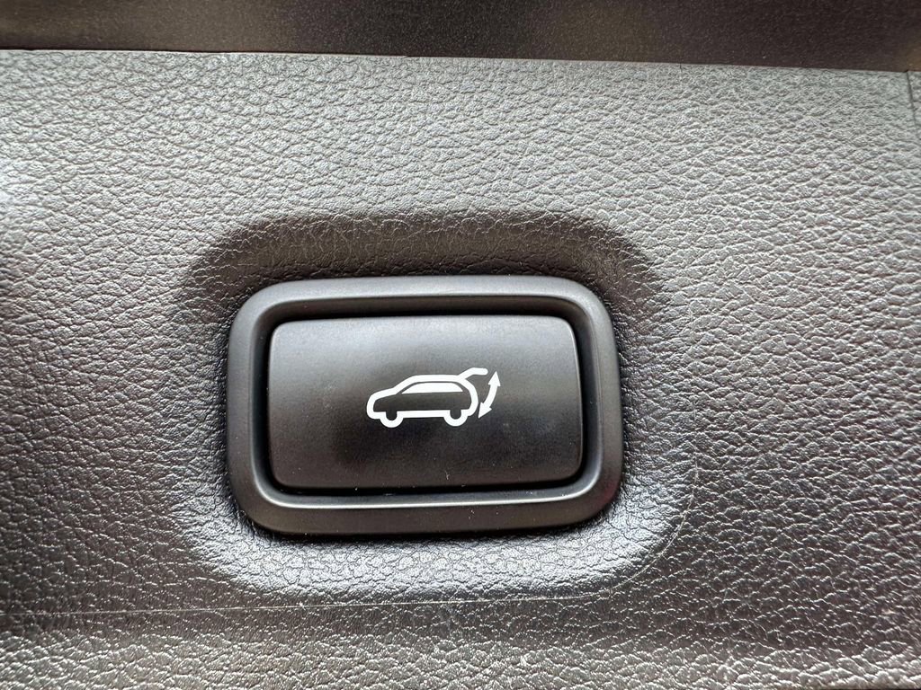Used 2023 Hyundai Santa Fe Calligraphy image 11