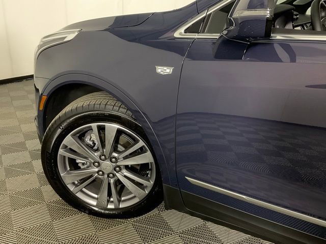 Certified 2025 Cadillac XT5 Premium Luxury w/ Technology Package image 32
