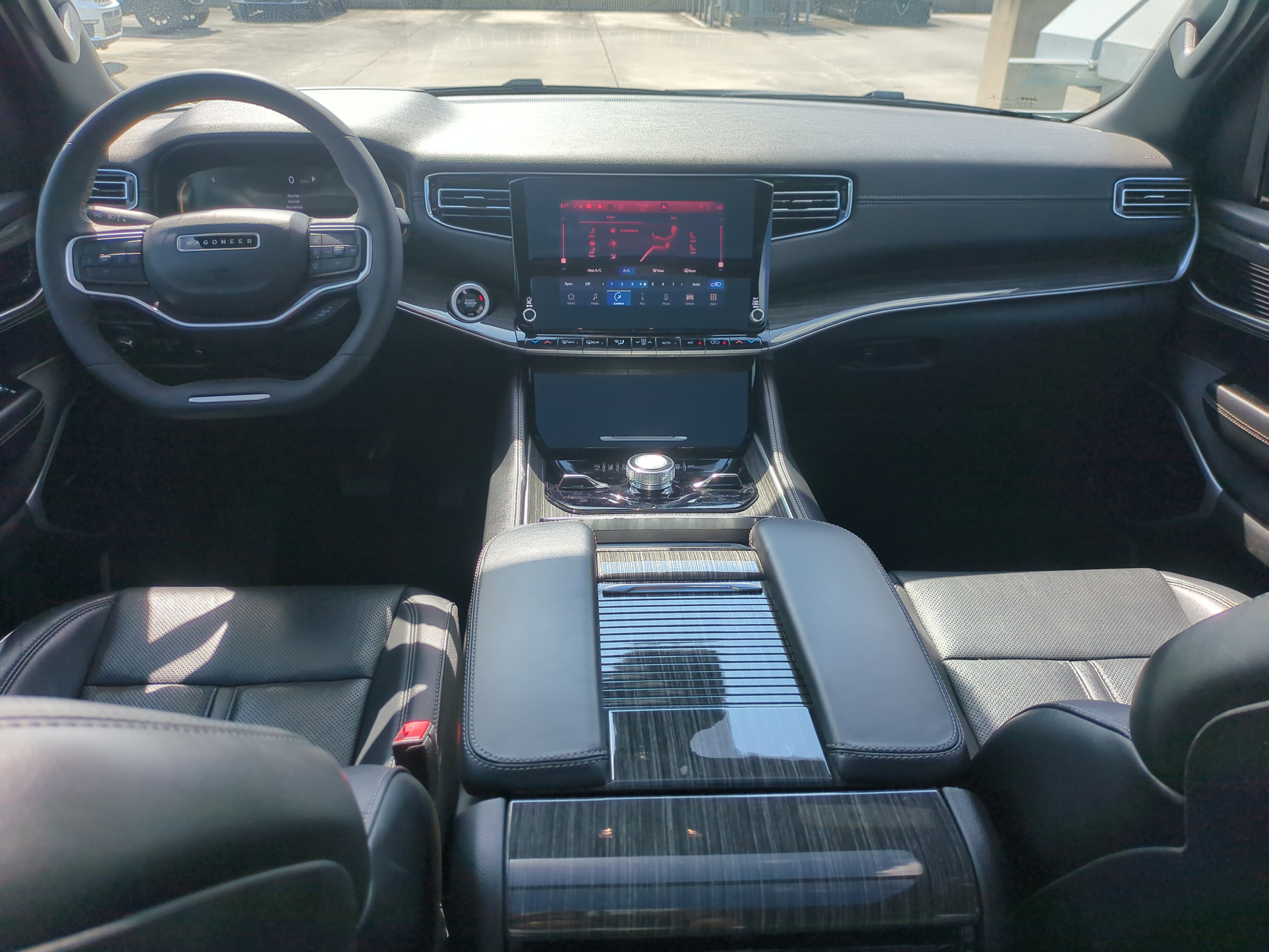 Used 2022 Jeep Wagoneer Series III w/ Premium Group I image 16