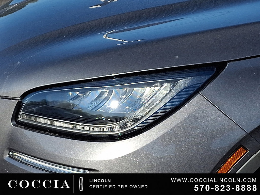 Used 2022 Lincoln Corsair AWD w/ Equipment Group 101A image 9