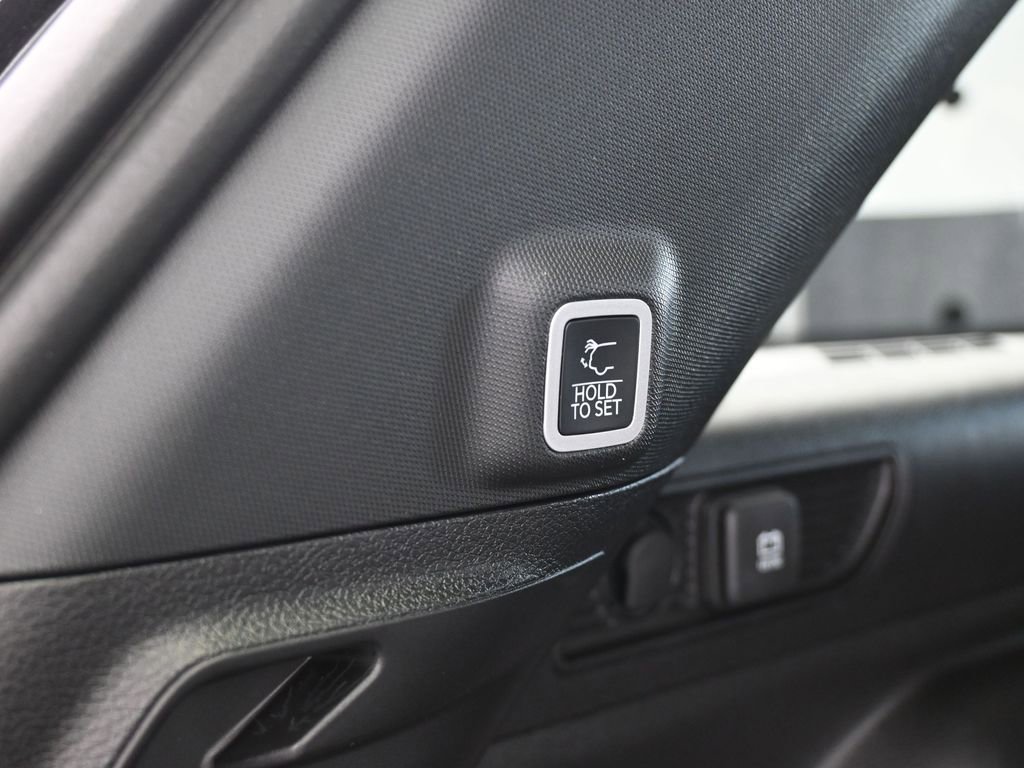 New 2025 Jeep Grand Cherokee Laredo image 32