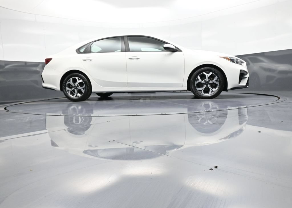 Used 2019 Kia Forte LXS FWD image 27