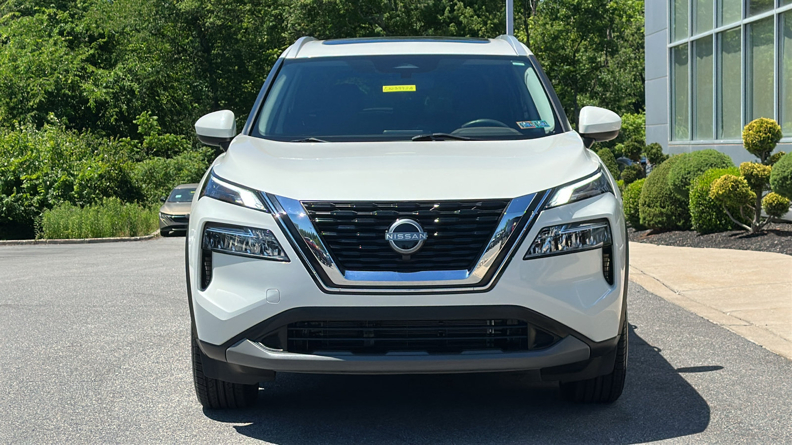 Certified 2023 Nissan Rogue SV w/ SV Premium B Package AWD/4WD image 3