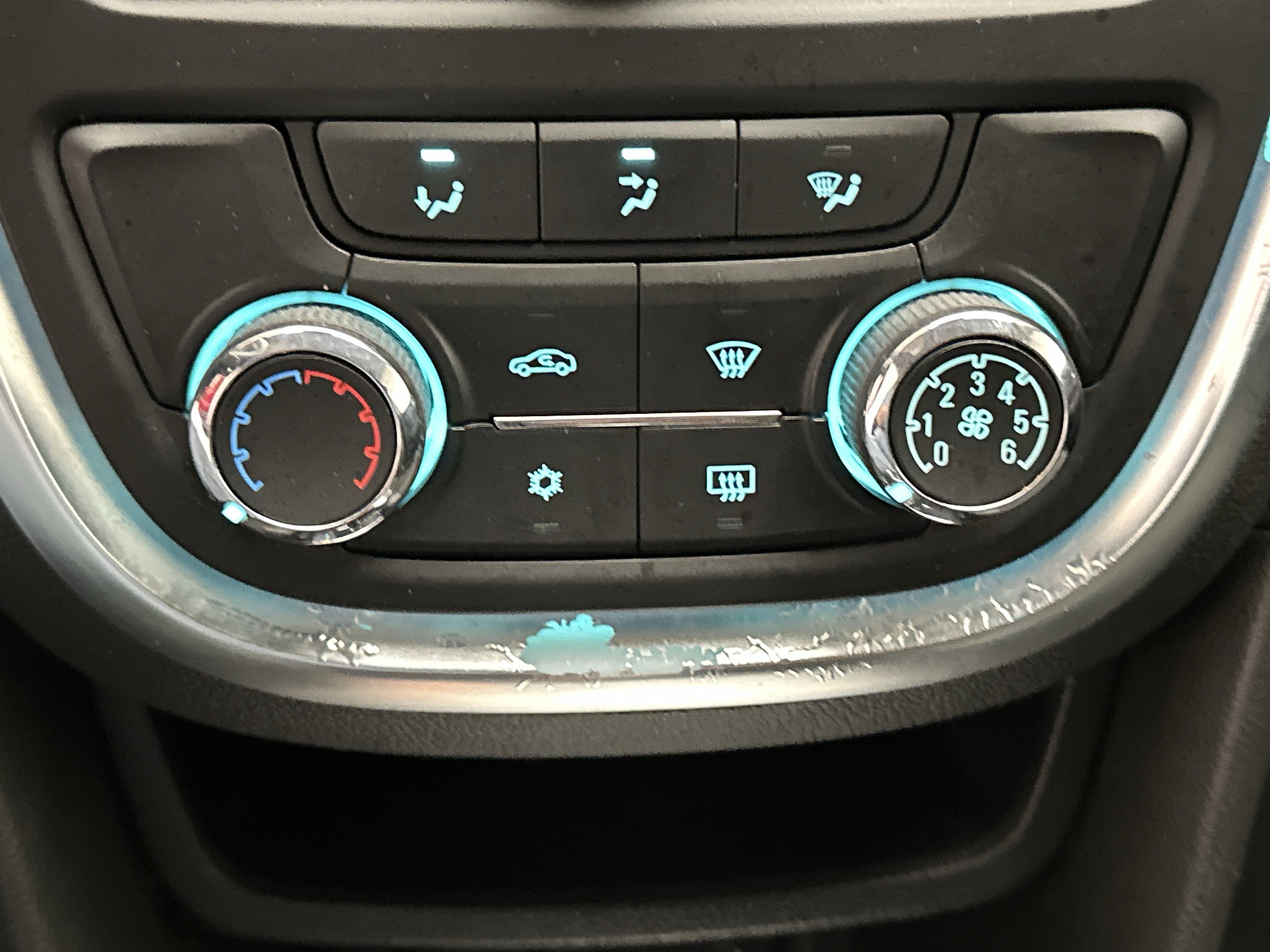 Used 2016 Buick Encore FWD image 30