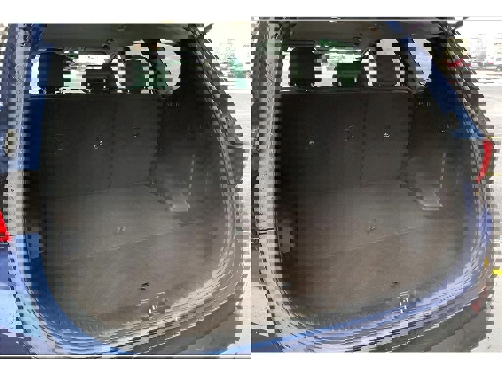 Used 2020 Hyundai Santa Fe SE image 11