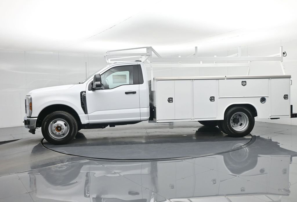 New 2026 Ford F350 XL w/ XL Chrome Package RWD image 29