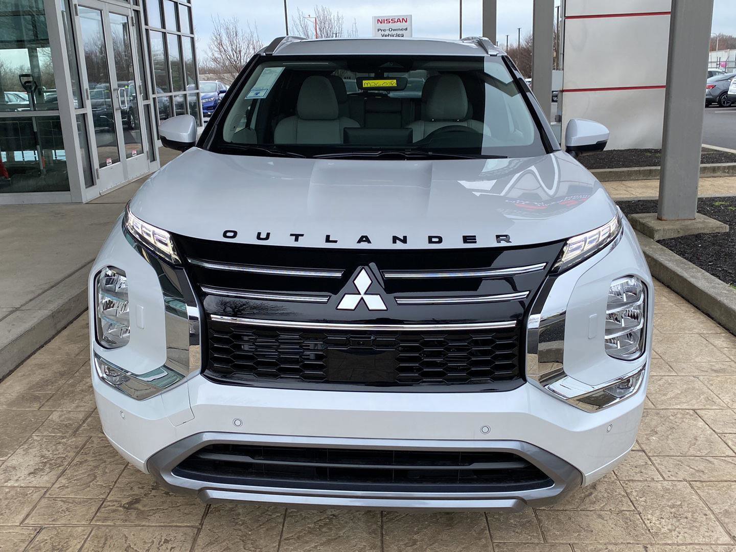 New 2026 Mitsubishi Outlander SEL image 2