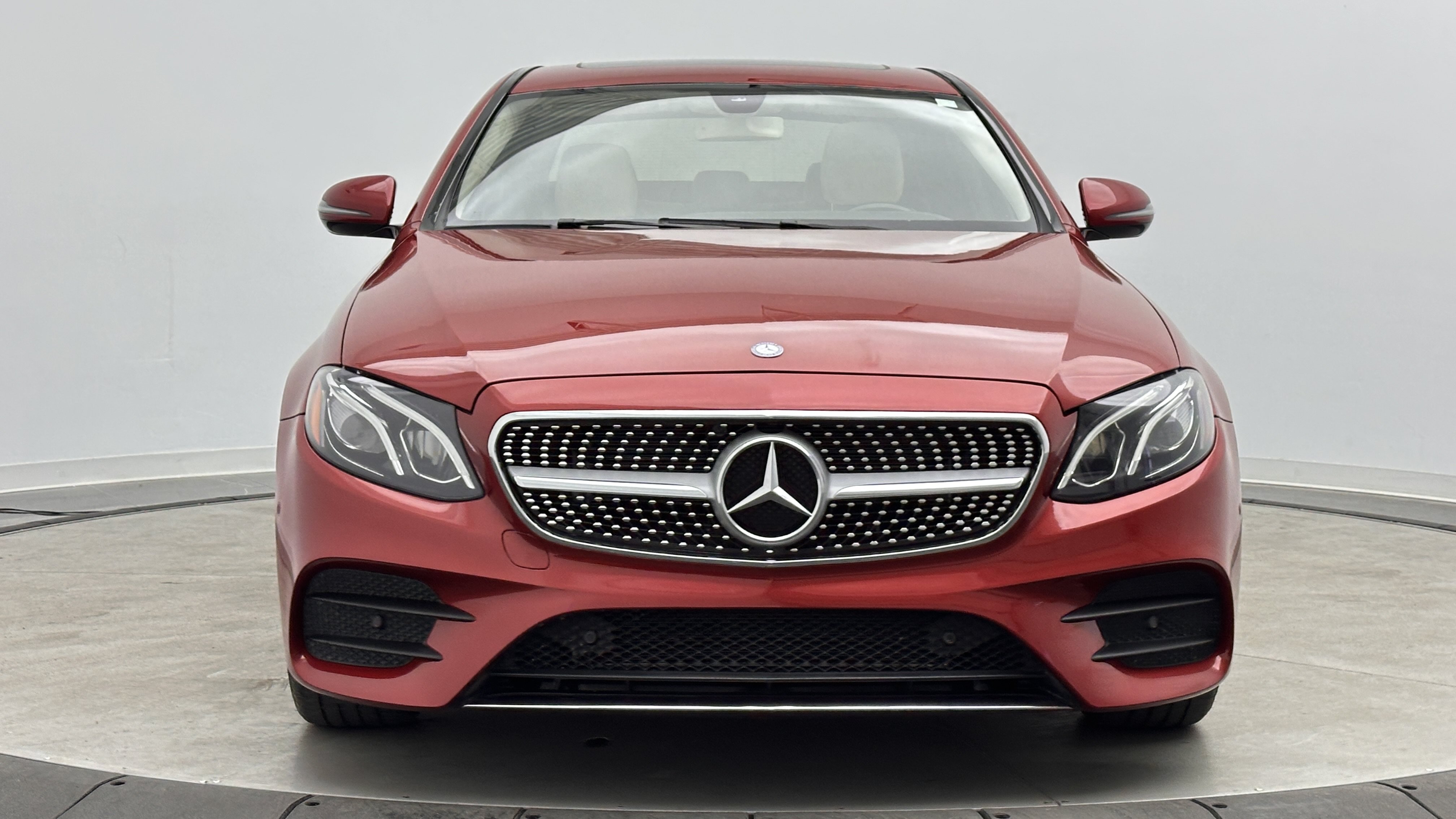 Used 2017 Mercedes-Benz E 300 image 2