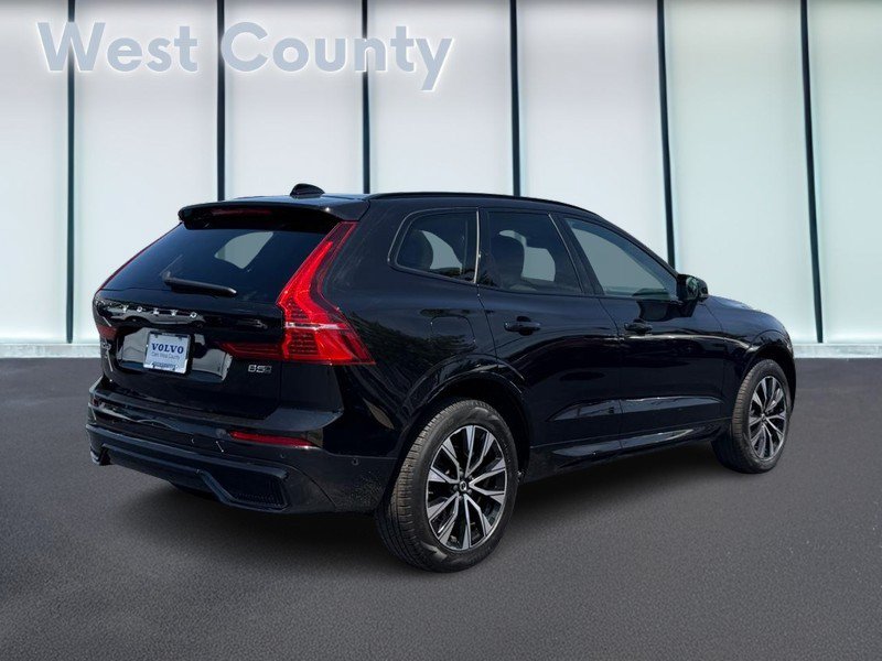 Certified 2023 Volvo XC60 B5 Plus w/ Climate Package AWD/4WD image 4