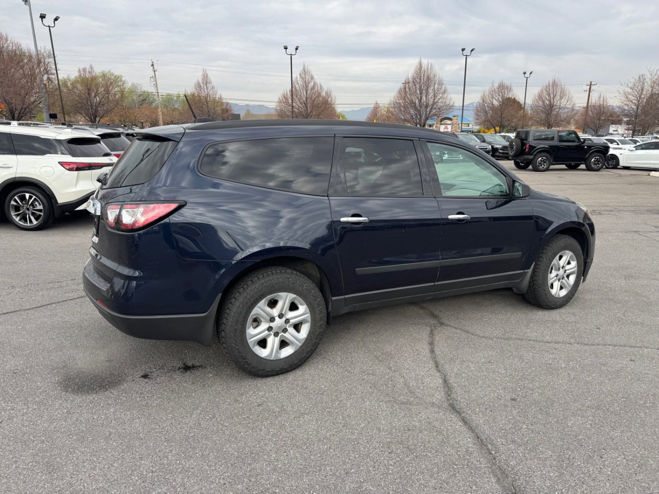 Used 2017 Chevrolet Traverse LS image 5