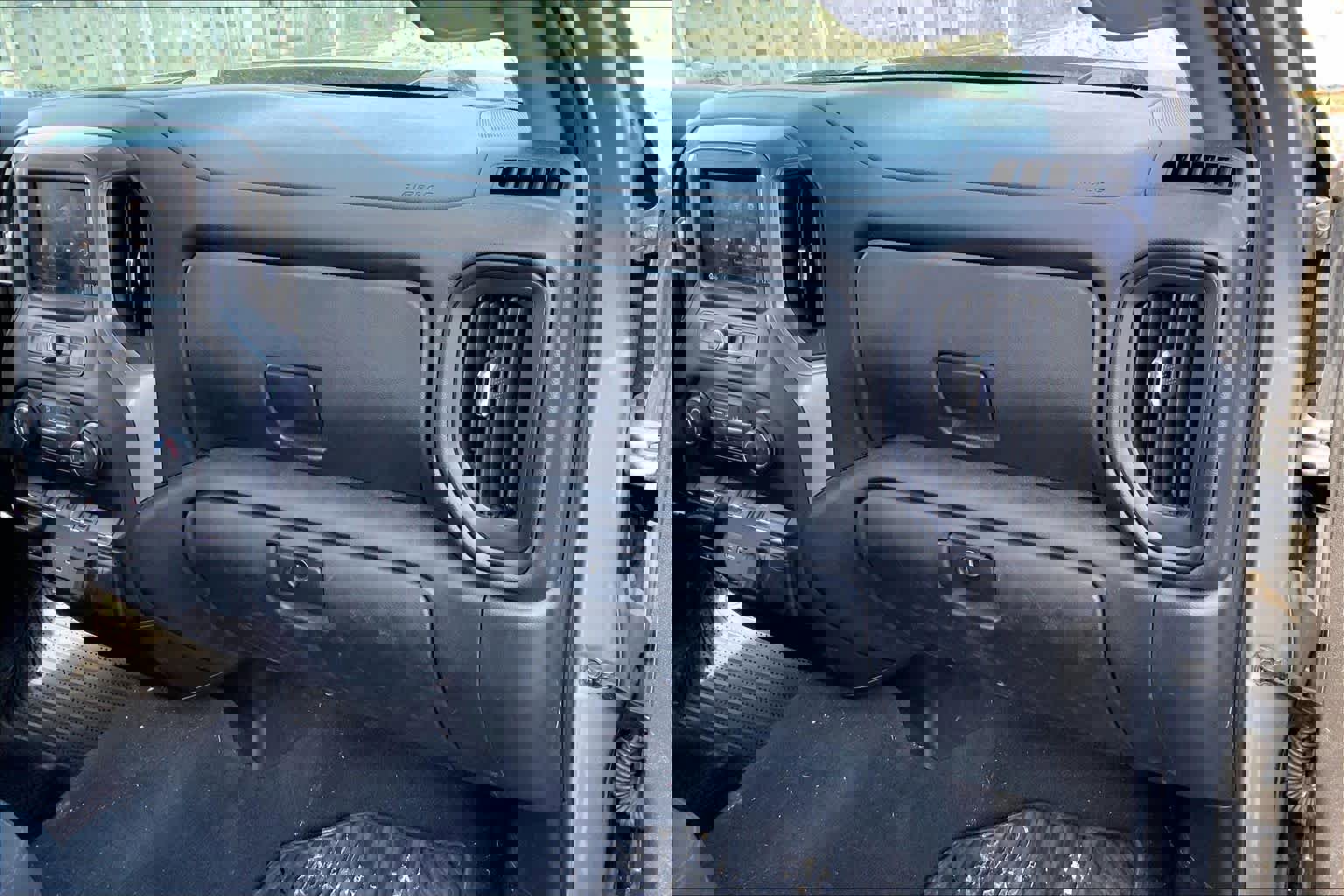 Used 2021 Chevrolet Silverado 1500 Custom image 18