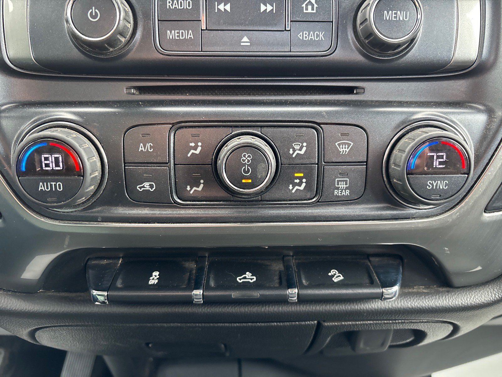 Used 2018 Chevrolet Silverado 1500 LT w/ LPO, Black Pack AWD/4WD image 35