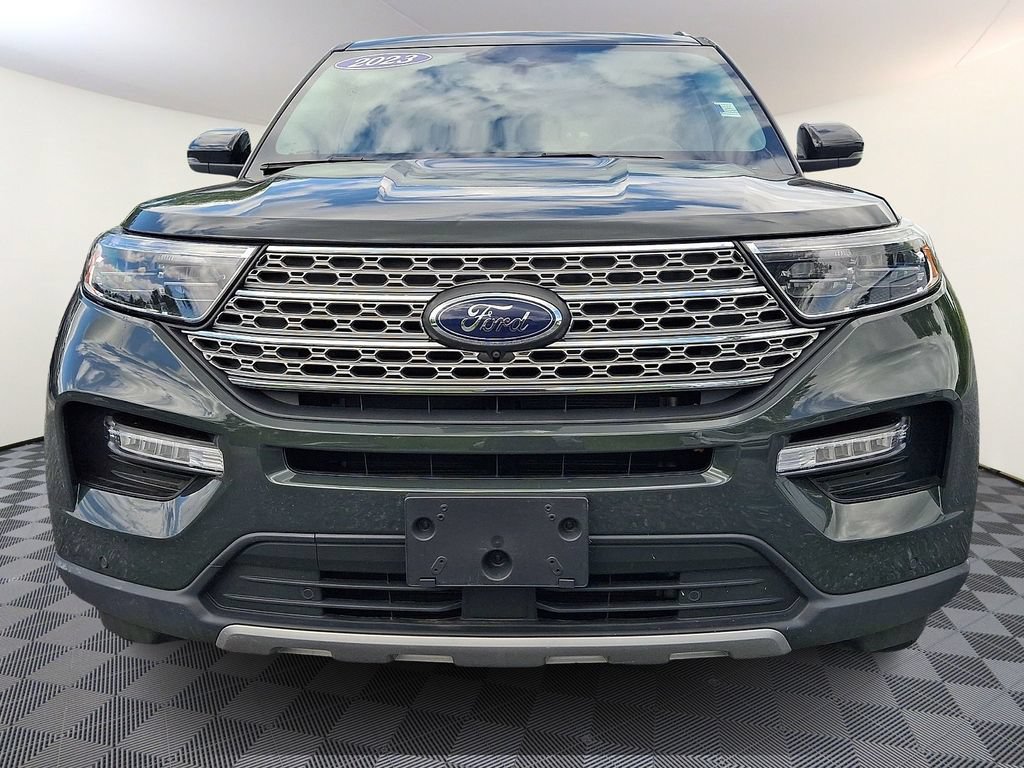 Used 2023 Ford Explorer Limited w/ Equipment Group 301A AWD/4WD image 5