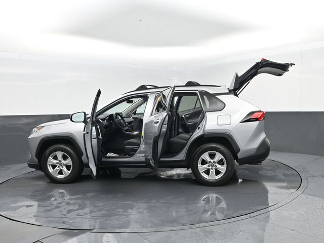 Used 2019 Toyota RAV4 XLE w/ All Weather Liner Package AWD/4WD image 29