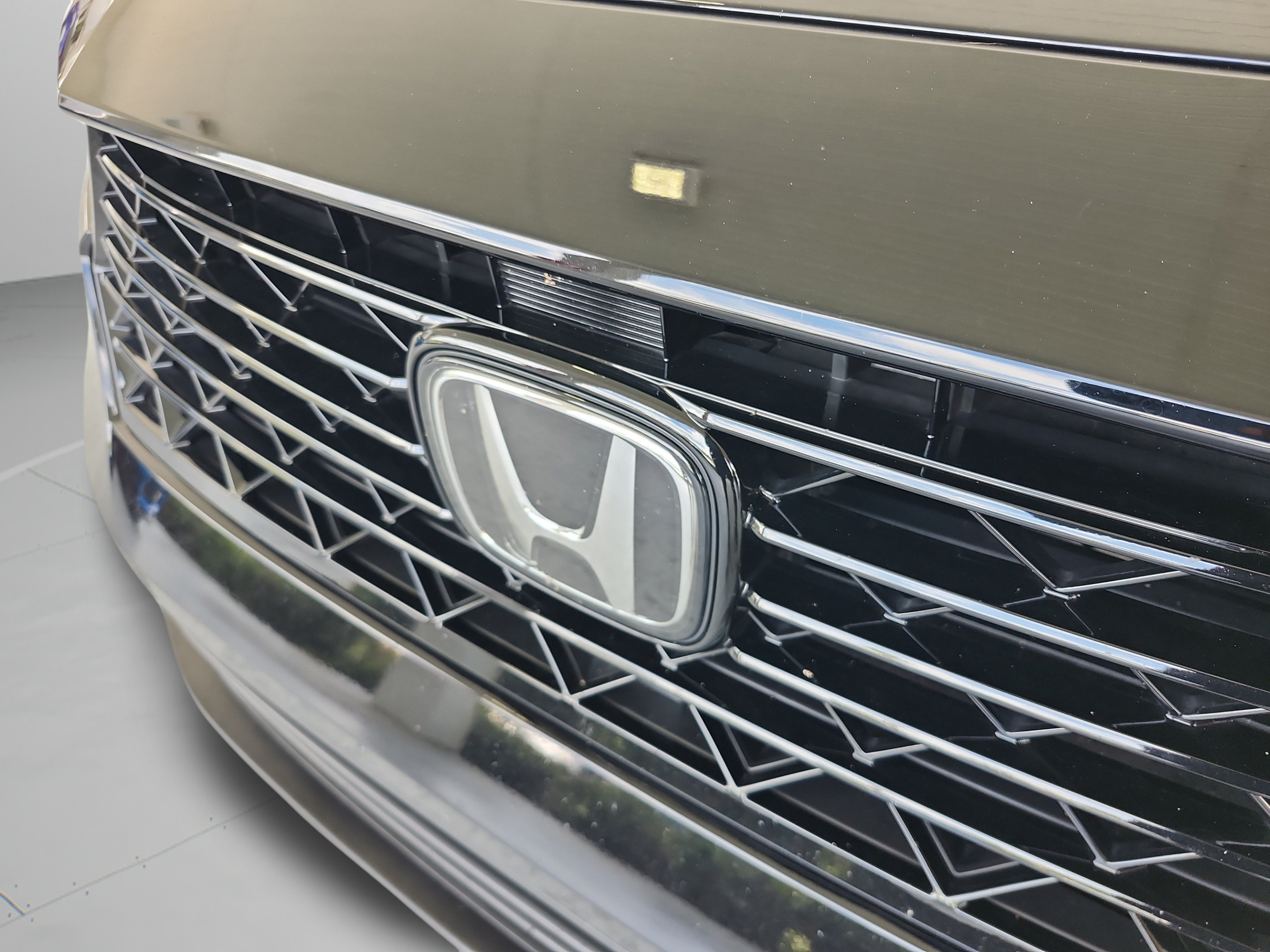 Used 2025 Honda Accord Sport image 32