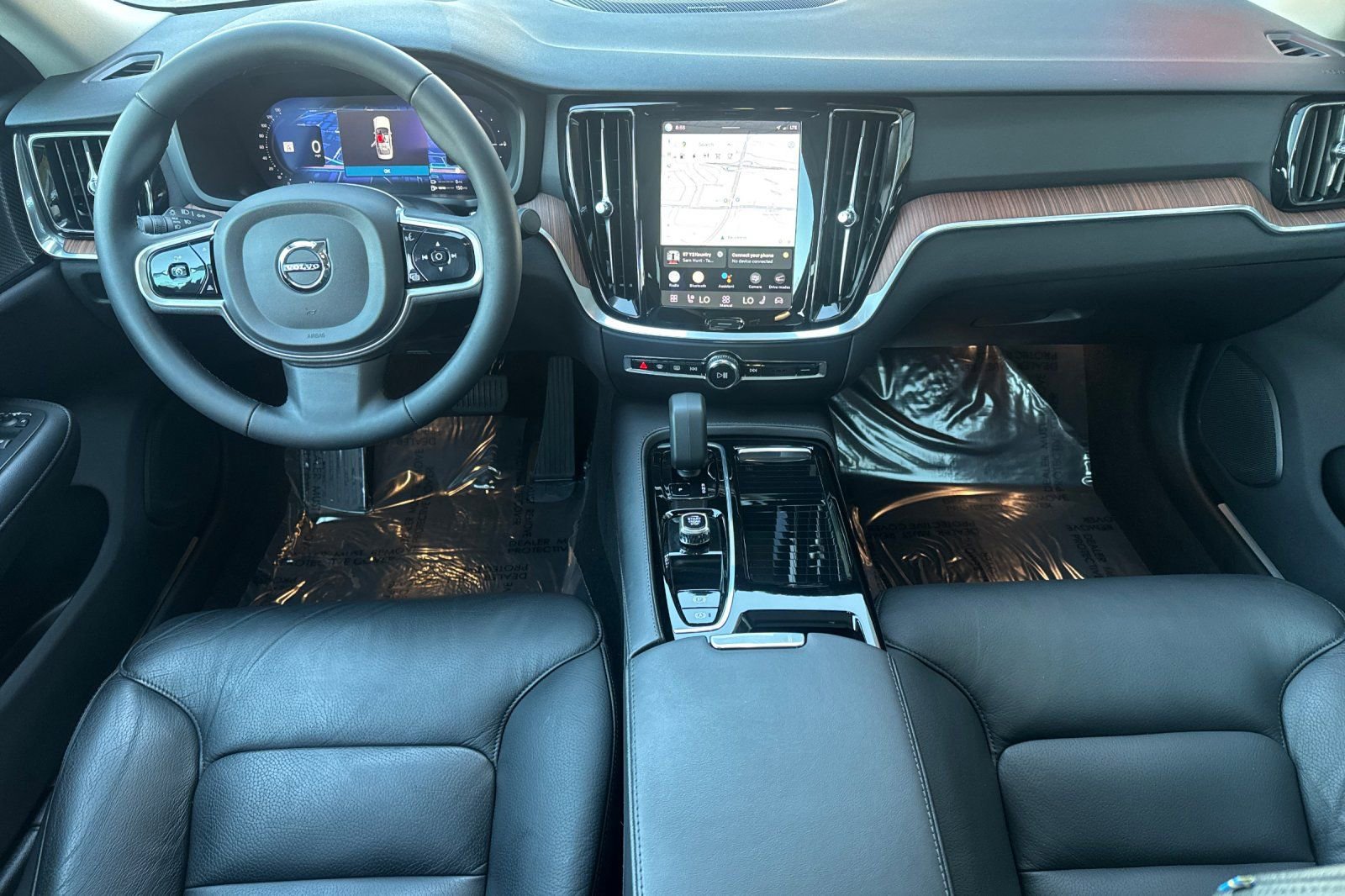 Used 2023 Volvo S60 T8 Plus w/ Climate Package image 14