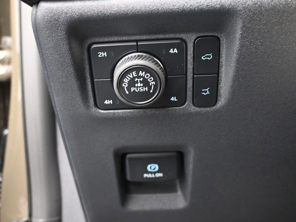 New 2025 Ford Expedition Tremor image 16