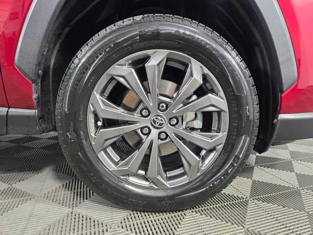Used 2022 Toyota RAV4 Limited AWD/4WD image 12