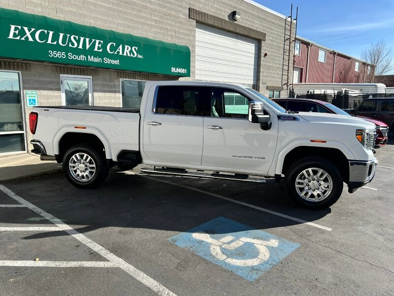 Used 2020 GMC Sierra 2500 SLT w/ Driver Alert Package I AWD/4WD image 11