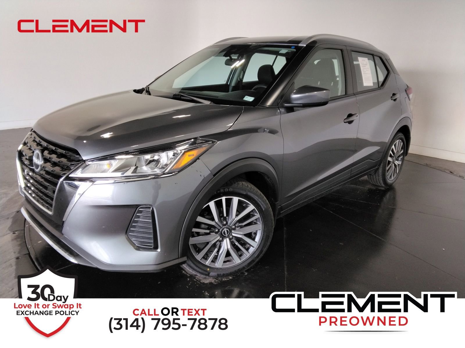 Used 2024 Nissan Kicks SV image 1