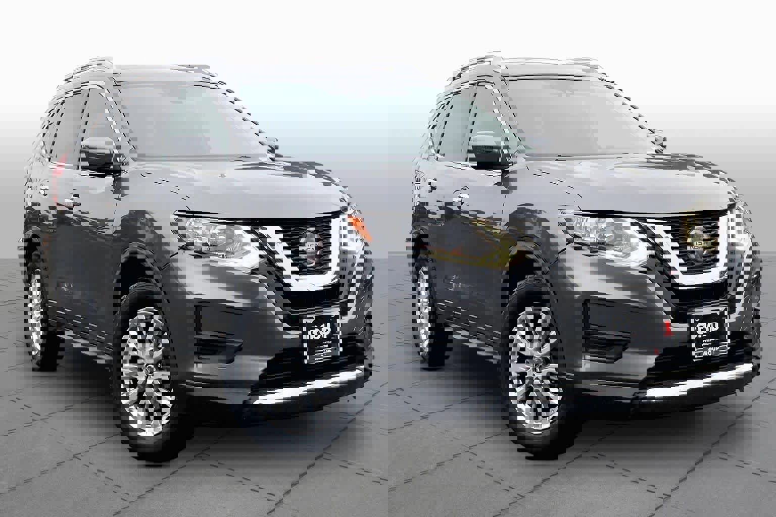 Used 2020 Nissan Rogue S w/ Special Edition Package FWD image 3