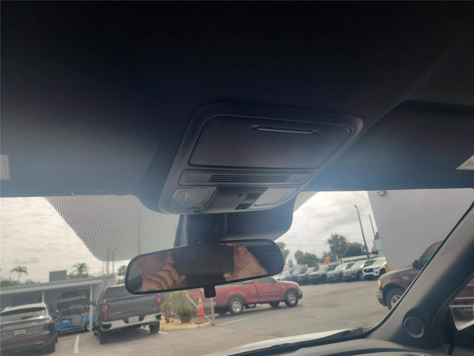 Used 2021 Honda Passport Sport image 32