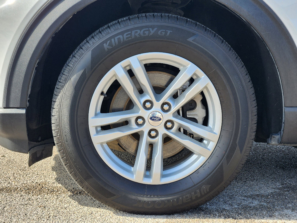 Used 2024 Ford Explorer XLT image 10